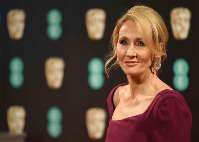 J. K. Rowling e il nuovo racconto segreto J. K. Rowling sorridente