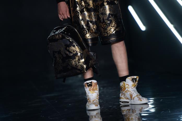 Philipp Plein, la moda uomo sportiva per la Primavera/Estate 2017 Sneakers e calzettoni di spugna da Philipp Plein