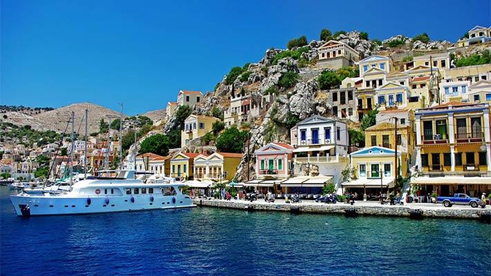 Simi: la miglior isola greca per le vacanze in coppia Simi