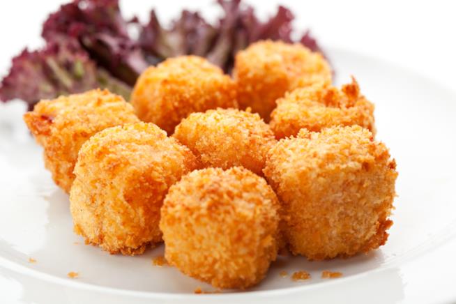 Polpettine di ricotta e tonno Polpettine impanate ripiene di tonno e ricotta