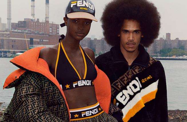 La linea Fendi Mania Un'immagine della campagna di Fendi Mania