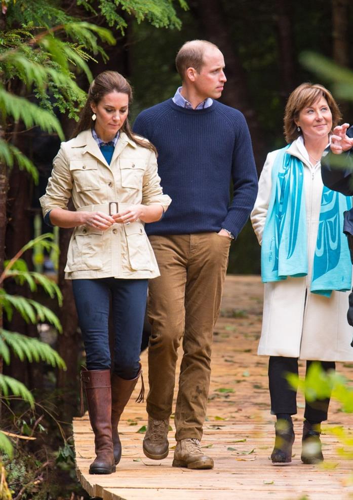 Kate Middleton con gli stivali Kate Middleton alla Great Bear Rainforest