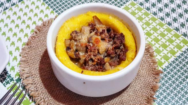 Cestino di polenta Tortino di polenta ripieno