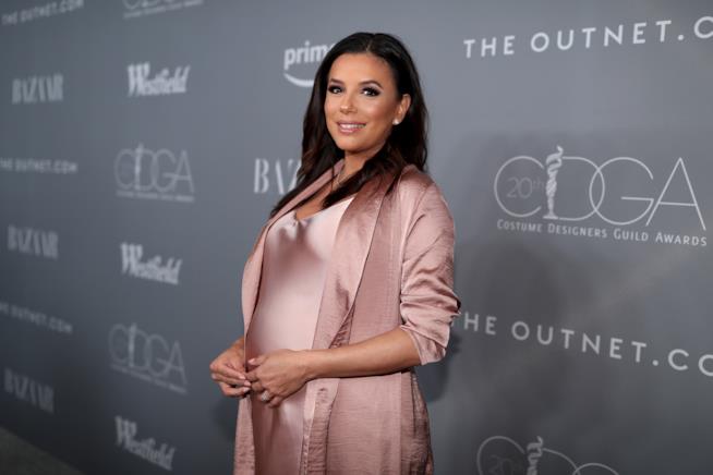 Eva Longoria riflette su come è cambiato il suo corpo da quando è incinta Eva Longoria