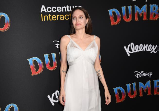 Angelina Jolie e i tatuaggi Angelina Jolie
