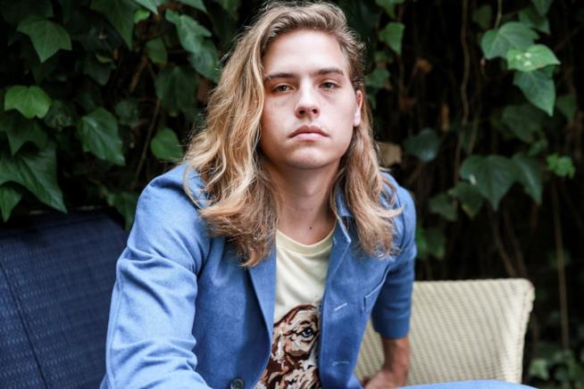 Dylan Sprouse accusa Jared Leto di rimorchiare giovani modelle sui social L'attore Dylan Sprouse