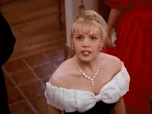 Tutte le star rivali di Hollywood Brenda e Kelly in una scena di Beverly Hills 90210