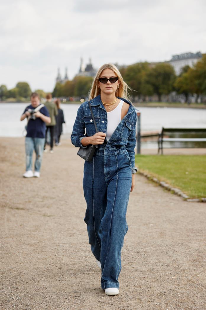 Jumpsuit Outfit composto da jumpsuit dallo Street Style di Copenhagen 2019