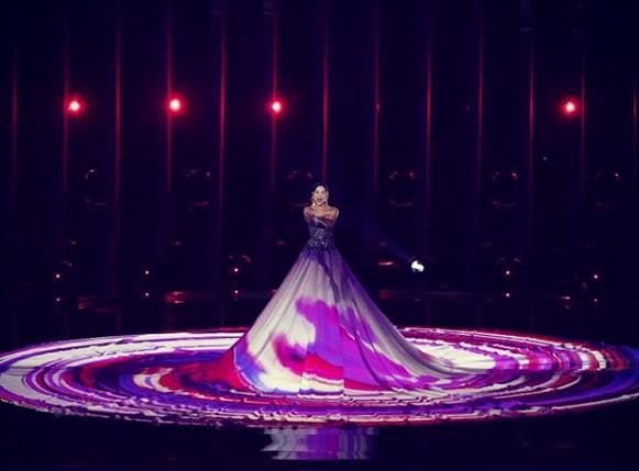 Elina Netšajeva all'Eurovision Song Contest con La Forza L'esibizione di Elina Netšajeva all'Eurovision Song Contest