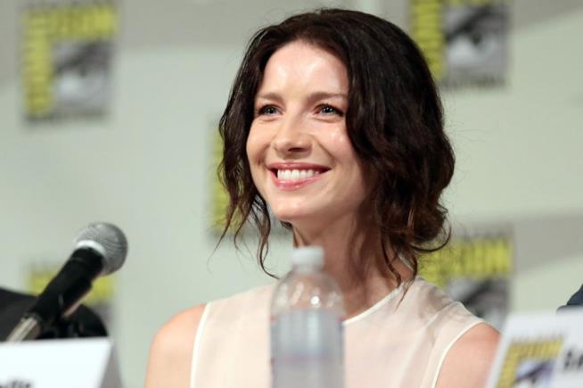 Caitriona Balfe è una Girl on Top, letteralmente