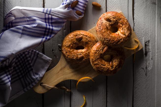 Roccocò napoletani: la ricetta originale da preparare per la Befana Roccocò napoletani