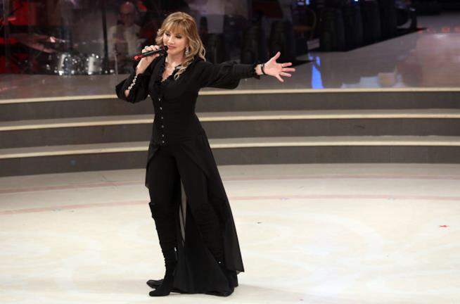 Patrizia Rossetti parla a Milly Carlucci Milly Carlucci a Ballando con le stelle