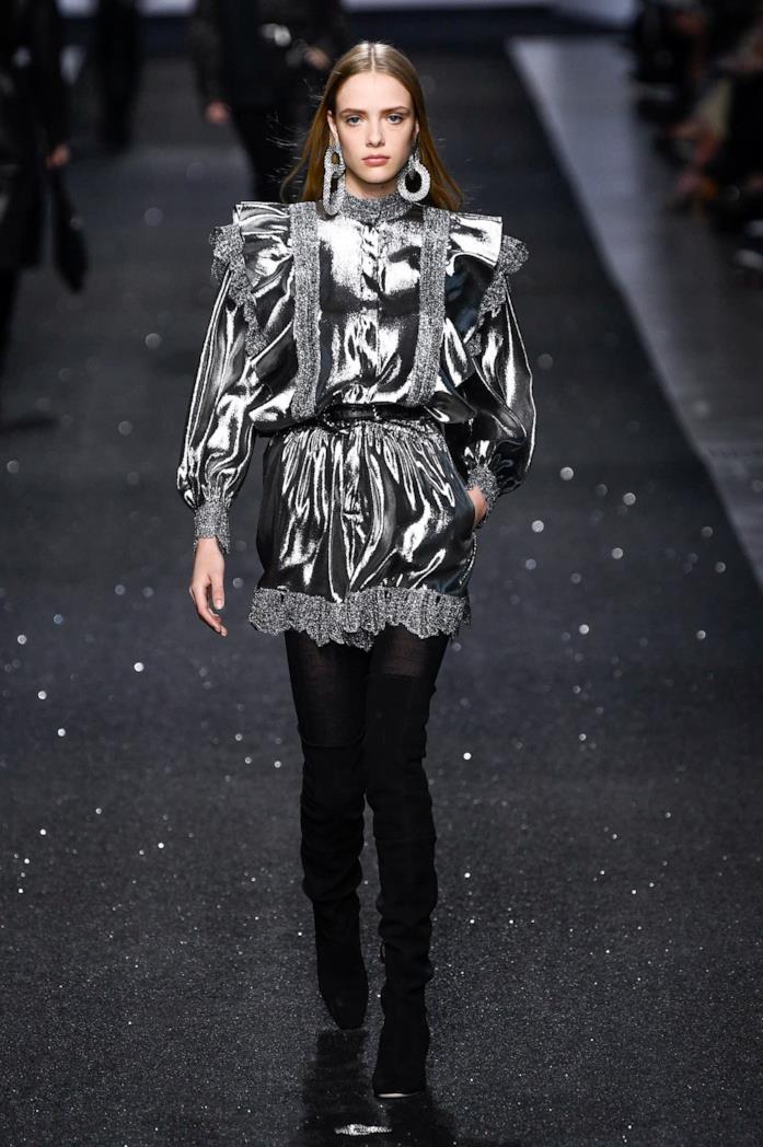 Sfilata Alberta Ferretti Un look della Sfilata Alberta Ferretti