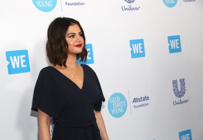 Selena Gomez registra un record con le foto del suo compleanno Selena Gomez