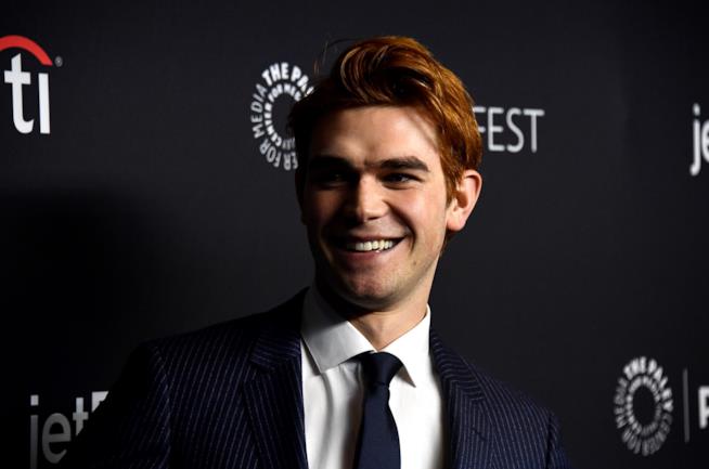 The CW lavora a uno spinoff di Riverdale Kj Apa protagonista di Riverdale