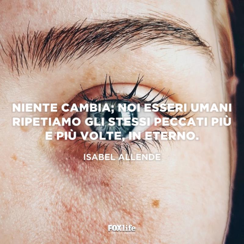Frase sul peccato Primo piano di un occhio piangente