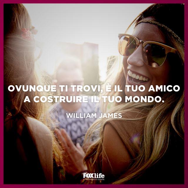 Ovunque ti trovi, è il tuo amico a costruire il tuo mondo. Frasi di amicizia: Ovunque ti trovi, è il tuo amico a costruire il tuo mondo.