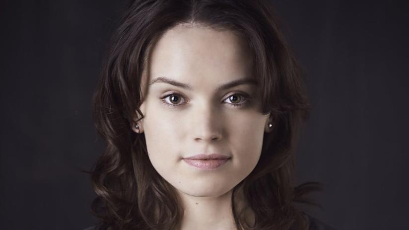 Daisy Ridley in primo piano Un primo piano di Daisy Ridley