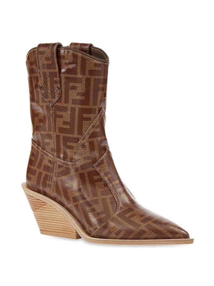 Gwyneth Paltrow indossa i camperos ed è subito tendenza Camperos Fendi