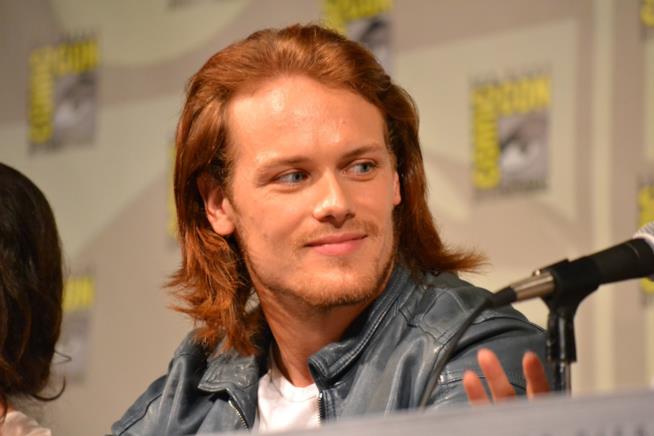 Sam Heughan è un sex symbol? Se per noi la risposta è uno scontato "sì", per l'attore non è proprio così.