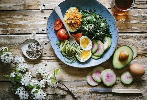 La dieta chetogenica Cibo a tavola