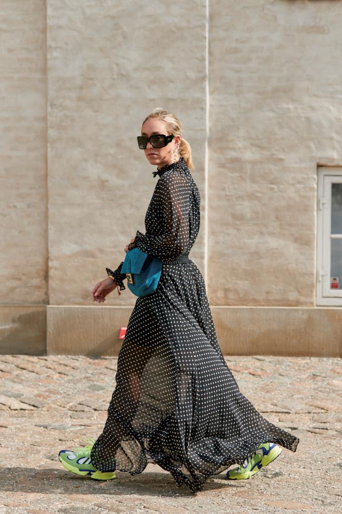 Maxi dress Outfit composto da maxi dress dallo Street Style di Copenhagen 2019