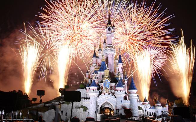 Disney ha creato fuochi d'artificio per non vedenti Fuochi d'artificio a Disneyland