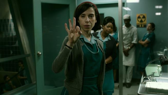 Sally Hawkins diventa produttrice Sally Hawkins ne La forma dell'acqua
