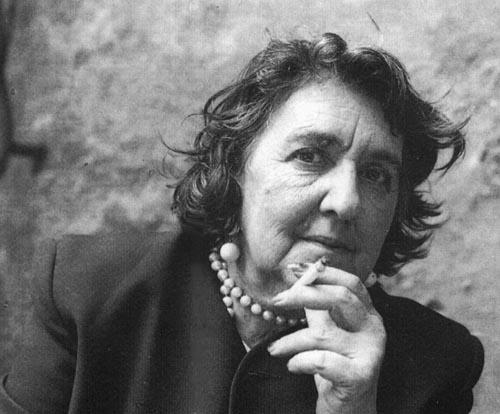 La poetessa Alda Merini Alda Merini in un ritratto