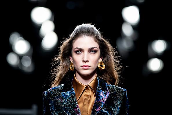 Milano Fashion Week di Febbraio 2019 Modella che sfila alla Fashion Week