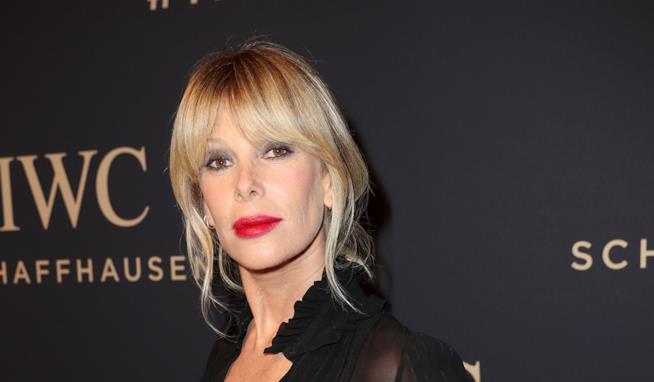 Il look di Alessia Marcuzzi all'Isola Alessia Marcuzzi in ascensore
