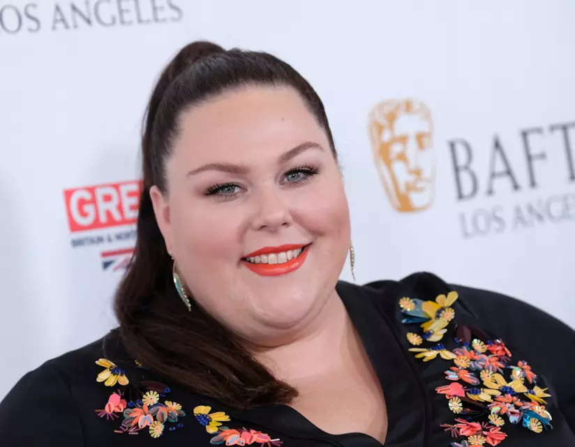 Chrissy Metz è stanca delle continue domande sul suo peso L'attrice Chrissy Metz