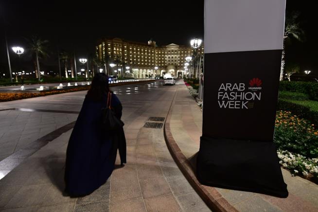 Prima fashion week in Arabia Saudita: le stiliste da tenere d'occhio Arab Fashion Week