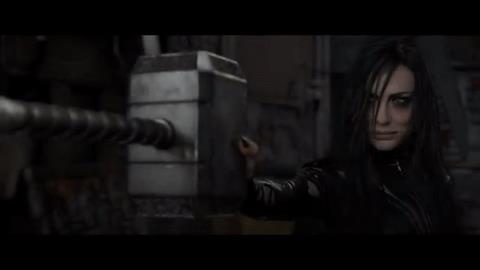 Cate Blanchett è Hela Cate Blanchett in una scena di Thor Ragnarok