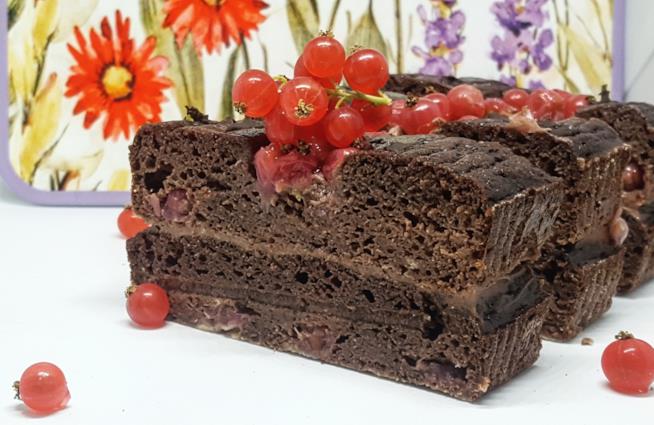 Brownie Dolce al cacao e frutti rossi