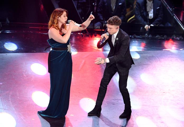 L'abito di Noemi a Sanremo 2018 L'abito di Noemi a Sanremo 2018 con scollatura vertiginosa