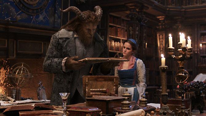 Emma Watson e la Bestia Dan Stevens Dan Stevens e Emma Watson in La Bella e la Bestia