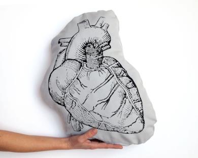 Cuscino anatomico a forma di cuore