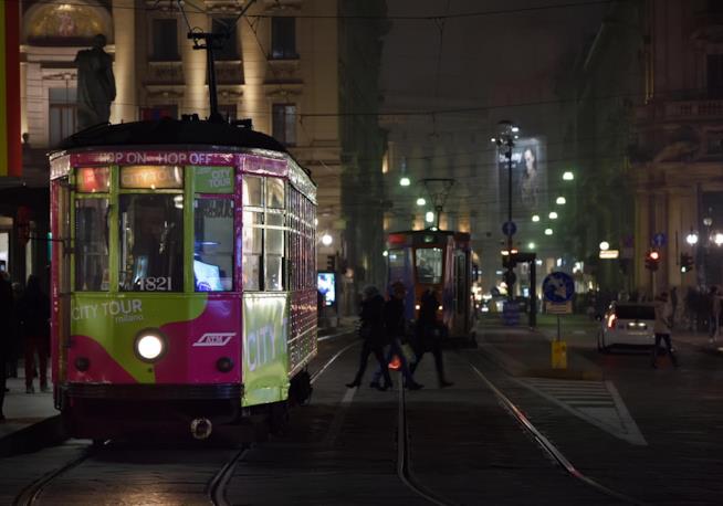 Le previsioni meteo del weekend 6-7 ottobre e i consigli su cosa fare in Italia Milano di notte
