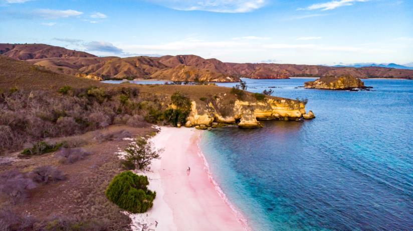 Le Spiagge Più Colorate Al Mondo