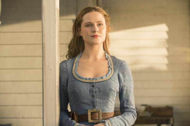 Il nuovo look di Evan Rachel Wood in Westworld 2 Evan Rachel Wood in una scena di Westworld