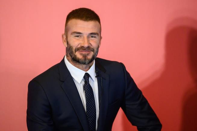 Il mistero dei capelli di David Beckham: d'improvviso più scuri e folti David Beckham