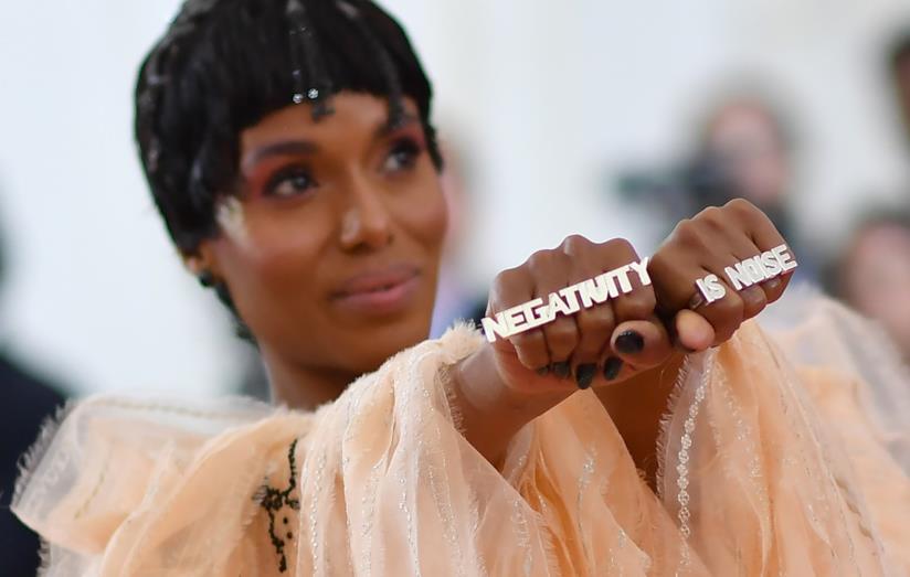 Kerry Washington e i suoi capelli con frangetta Kerry Washington in primo piano