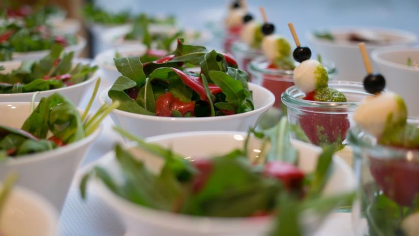 Pro, contro e non solo: il vademecum per chi vuole iniziare a seguire una dieta vegetariana. Cibo vegetariano