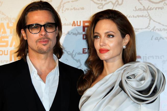 Brad Pitt e Angelina Jolie hanno ufficialmente divorziato Brad Pitt e Angelina Jolie