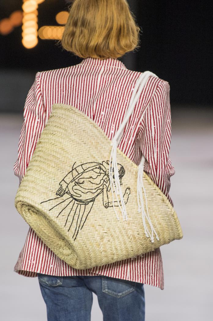 Borsa di paglia di Celine in passerella Borsa di paglia di Celine per la PE 2020