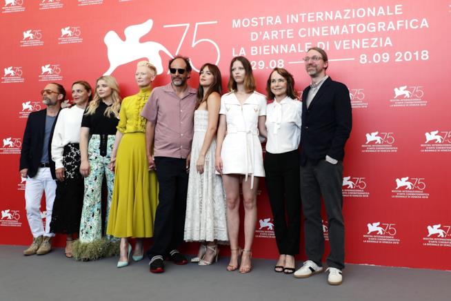 Luca Guadagnino presenta Suspiria a Venezia 75 Luca Guadagnino con il cast di Suspiria a Venezia 75
