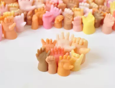 Saponi a forma di mano