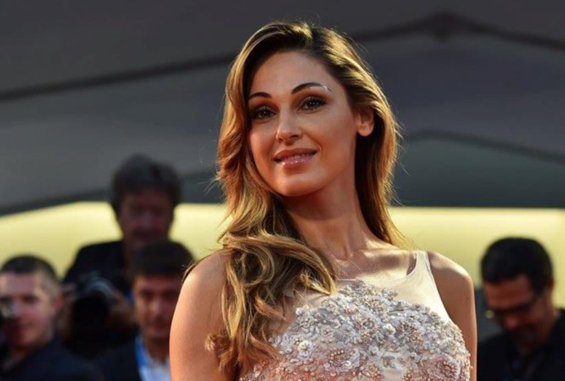 Anna Tatangelo parla delle età della vita Anna Tatangelo in primo piano