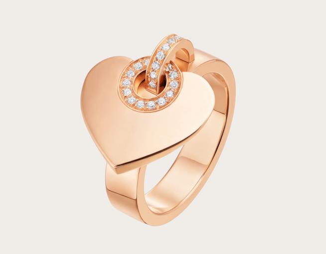 Anello di Bulgari da regalare a Natale Anello oro di Bulgari da regalare a Natale